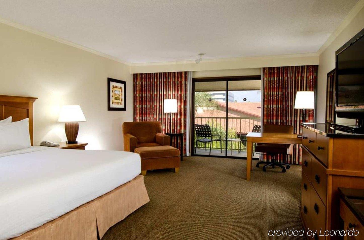 Doubletree By Hilton Ontario Airport Hotel Room photo